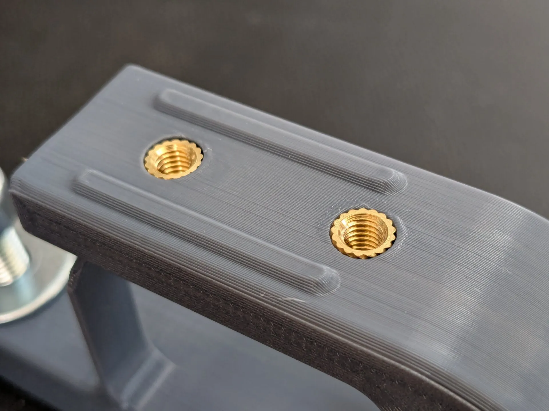 Резьбовые вставки